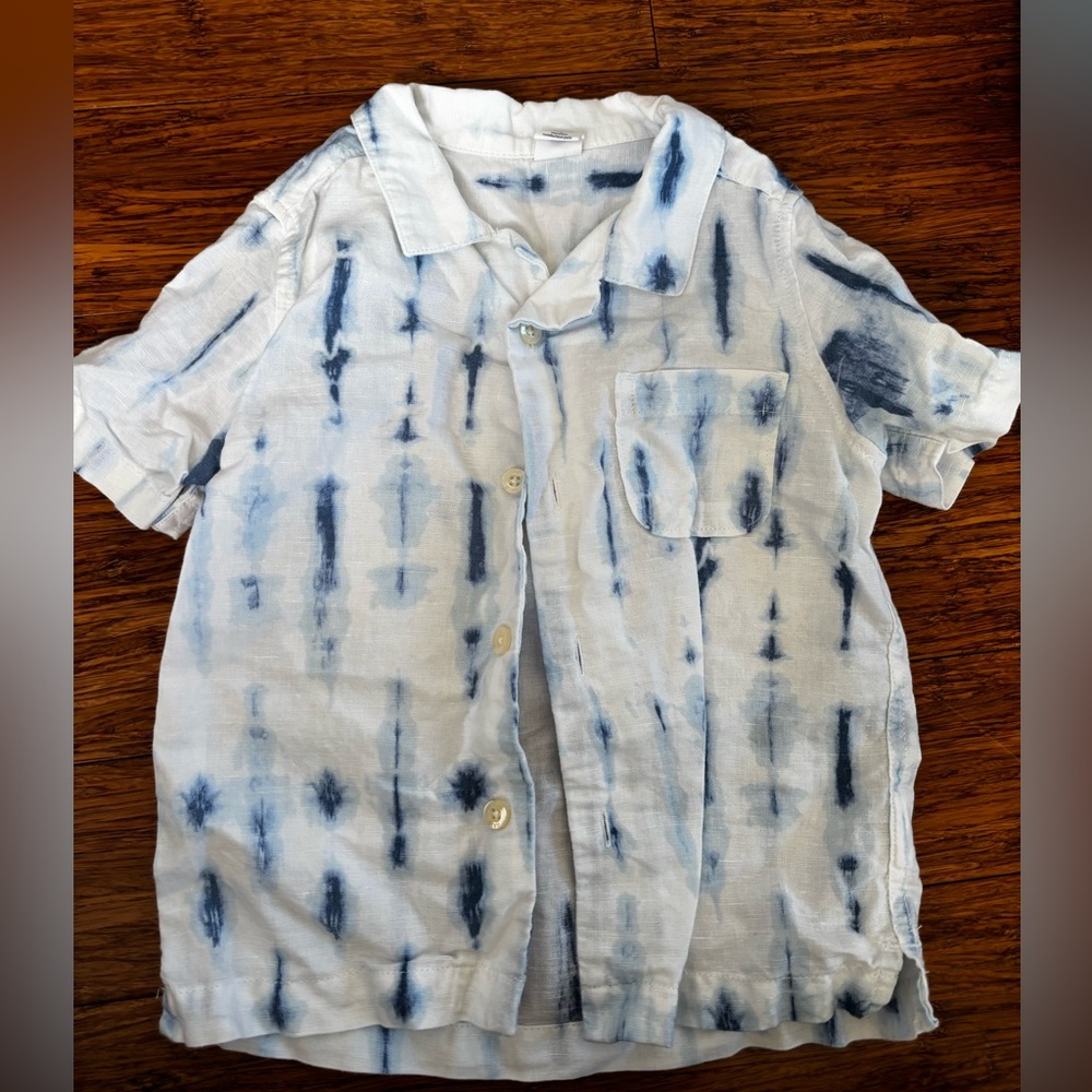 EUC Linen look Blue Tie-Dye Shirt for toddler
OPEN TO BUNDLE PRICING